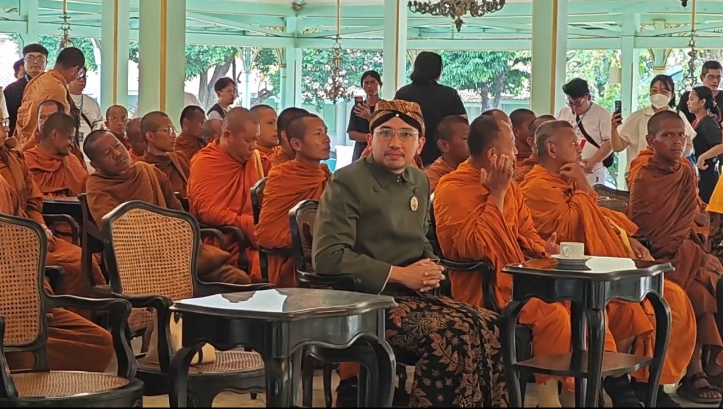 Mangkunegaran ; Bhikkhu Thudong Pembawa Pesan Damai dan Welas Asih